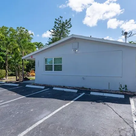 Just Off Wilton Drive Apt 5 Fort Lauderdale Exterior photo